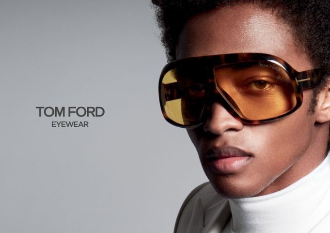 Tom Ford Güneş Gözlüğü: Lüks, Stil ve İkonik Tasarım Rehberi
